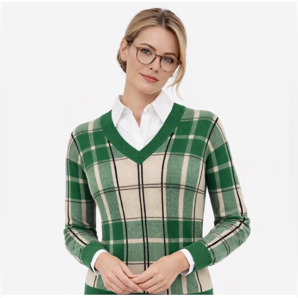 Beautiful vneck sweater